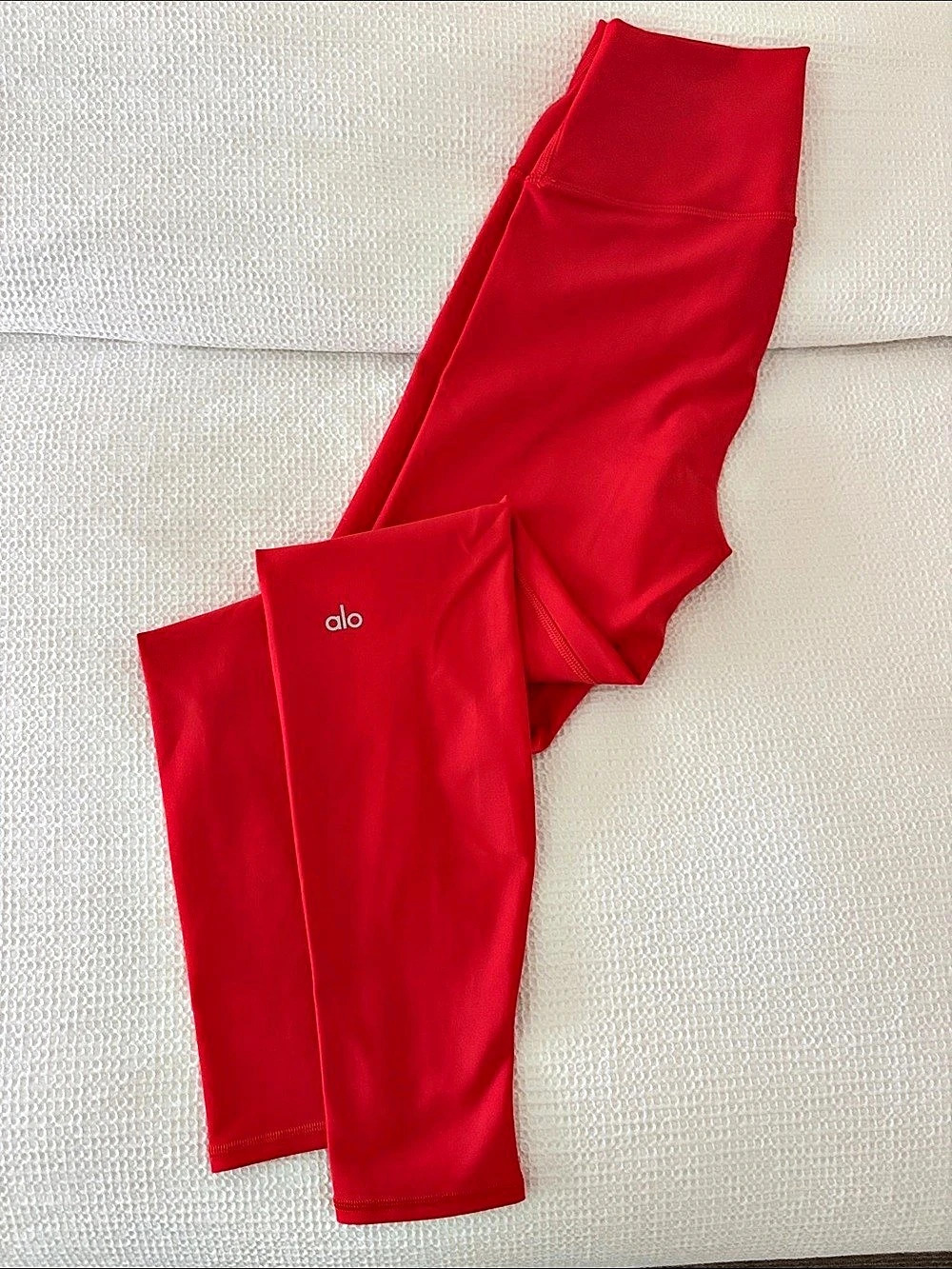 Alo Airlift warm winter leggings in Red Size Medium Like New